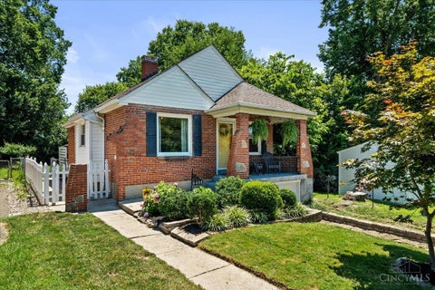Homes For Sale - 6408 Girard Avenue<br/> Hamilton County, Cincinnati, OH 45213