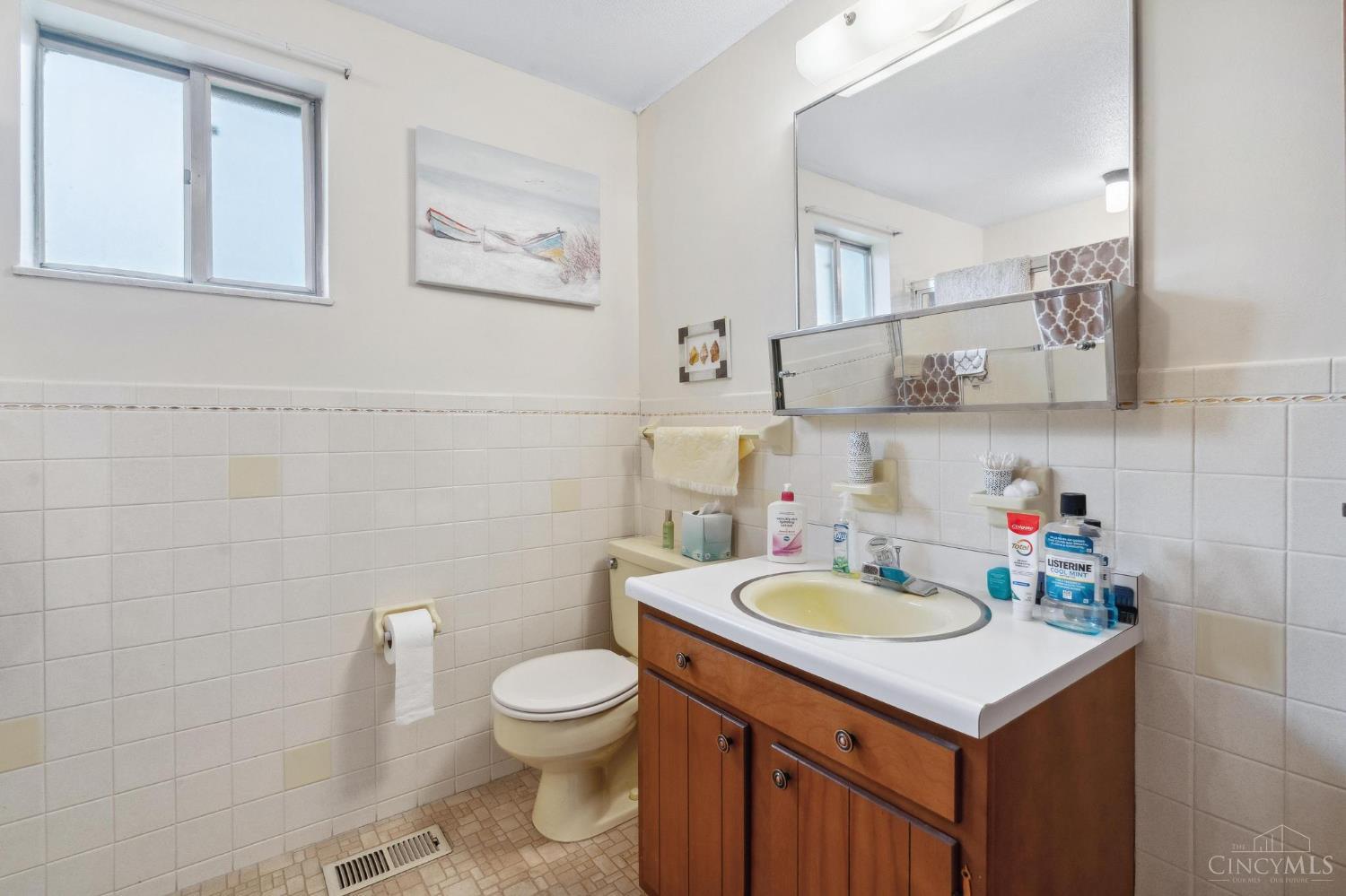 1150 Mayfair Drive, Wilmington, Ohio image 25