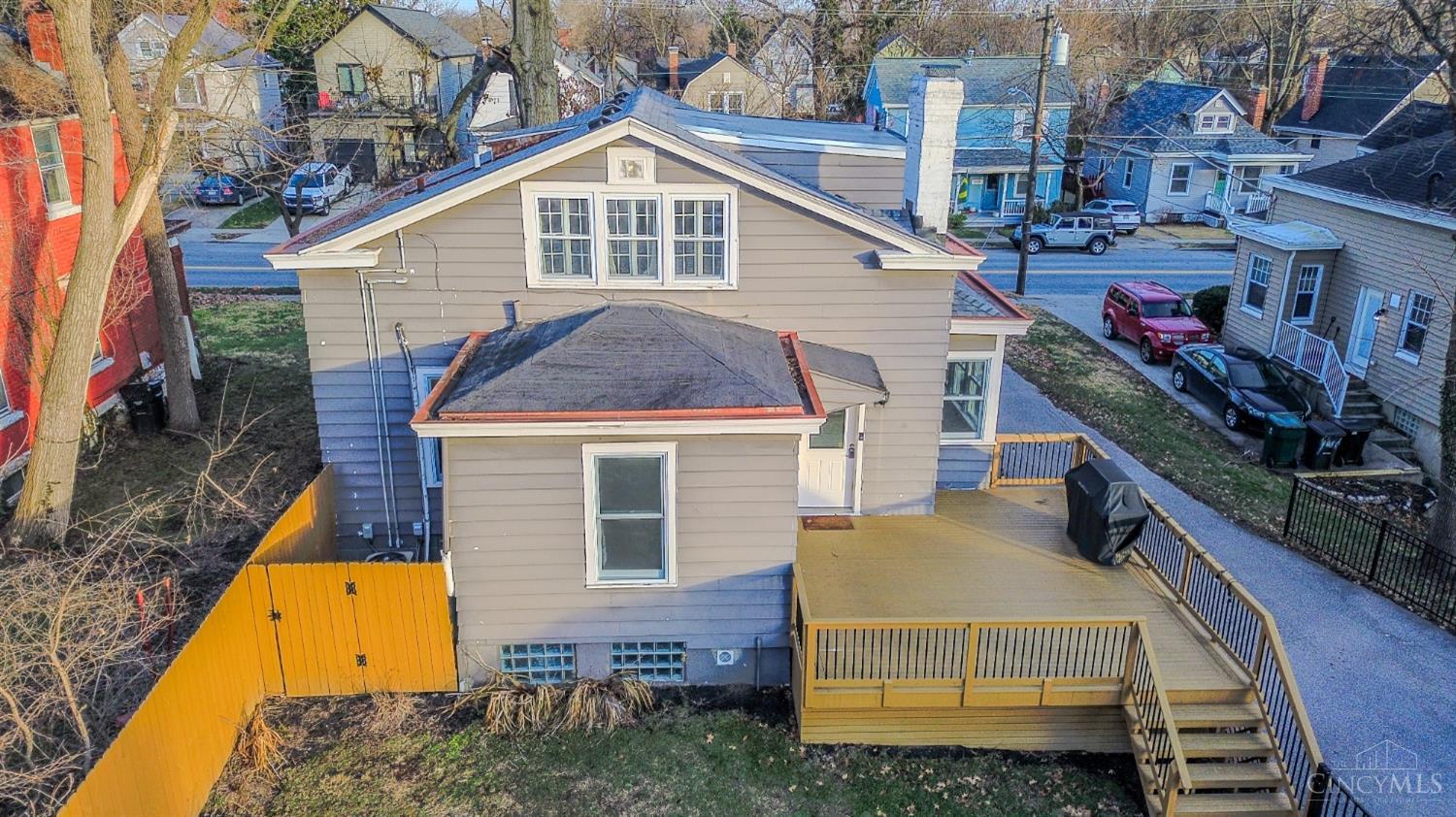 3873 Isabella Avenue