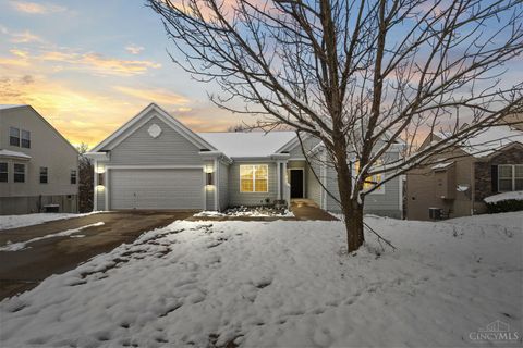 Photo of 12017 Brookway Drive, Springfield Township, OH 45240 (MLS # 1863403)