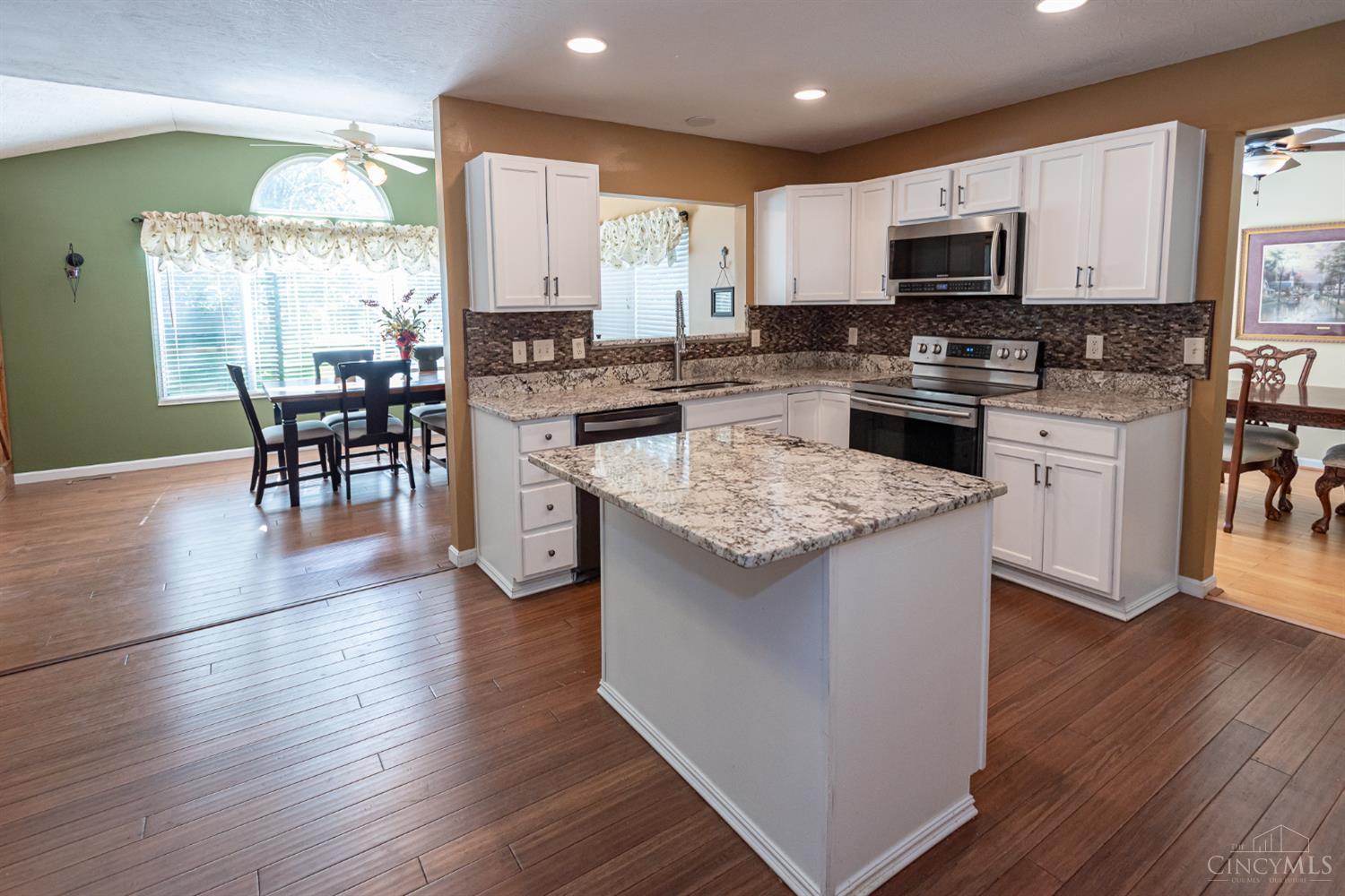 7708 Mourning Dove Lane, Hamilton, Ohio image 5
