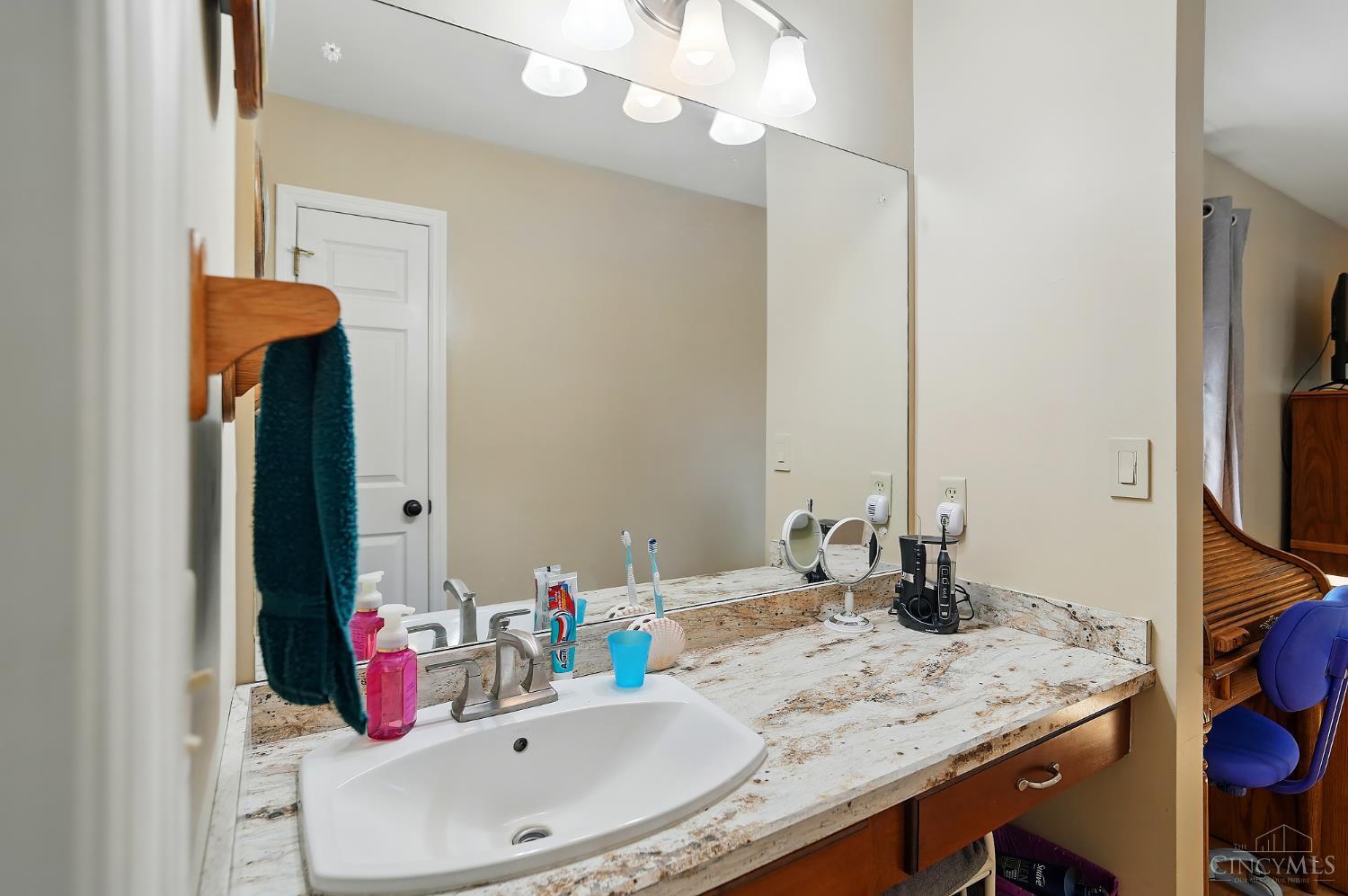 601 Tara Oaks Drive, Middletown, Ohio image 23