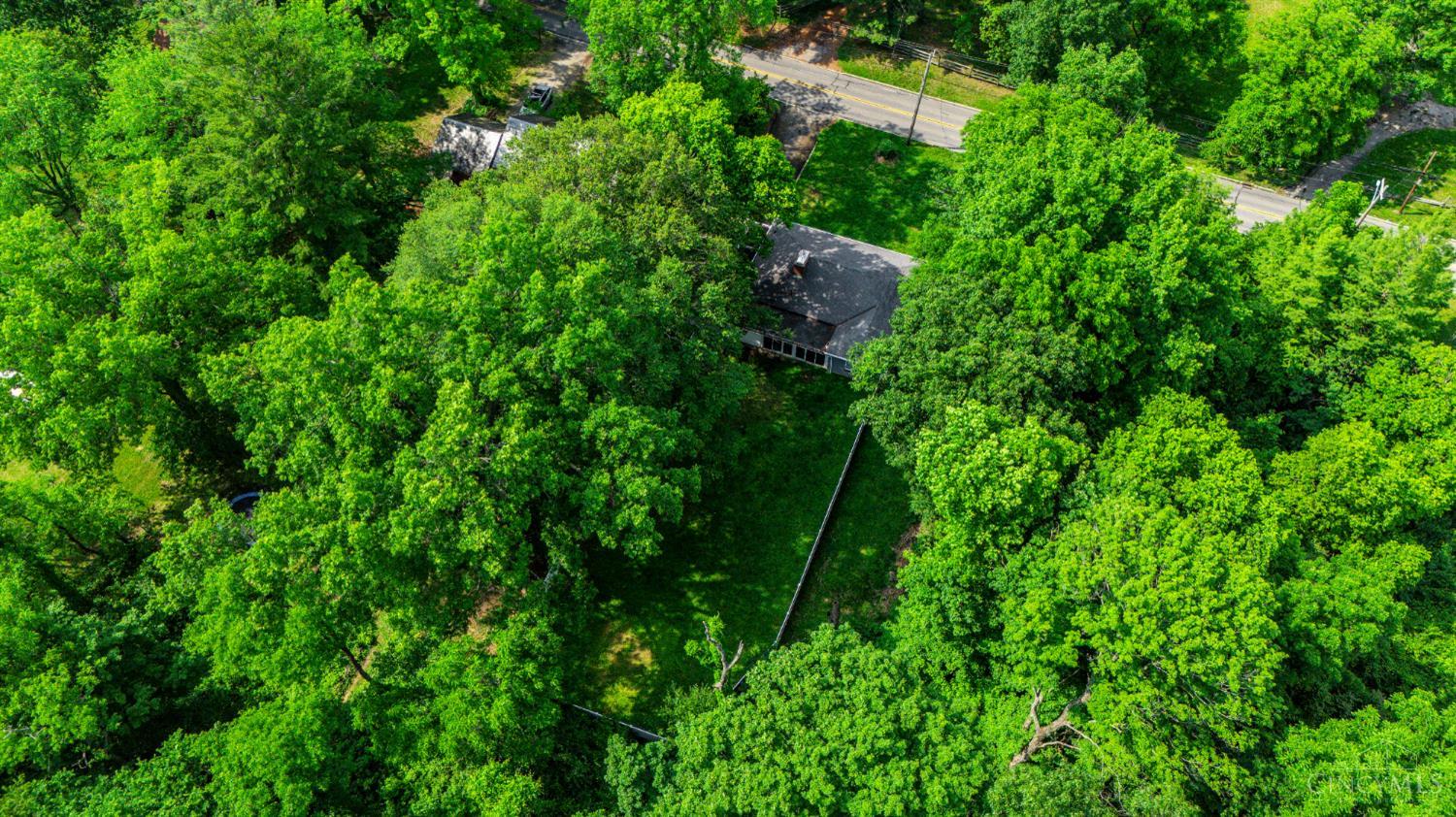 3927 Woodford Road, Cincinnati, Ohio image 27