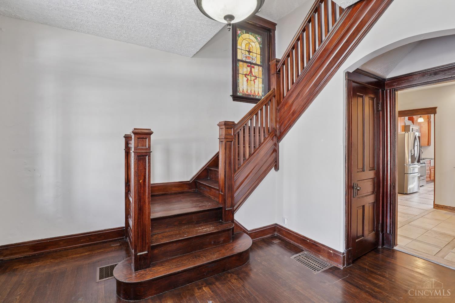 4261 W Eighth Street