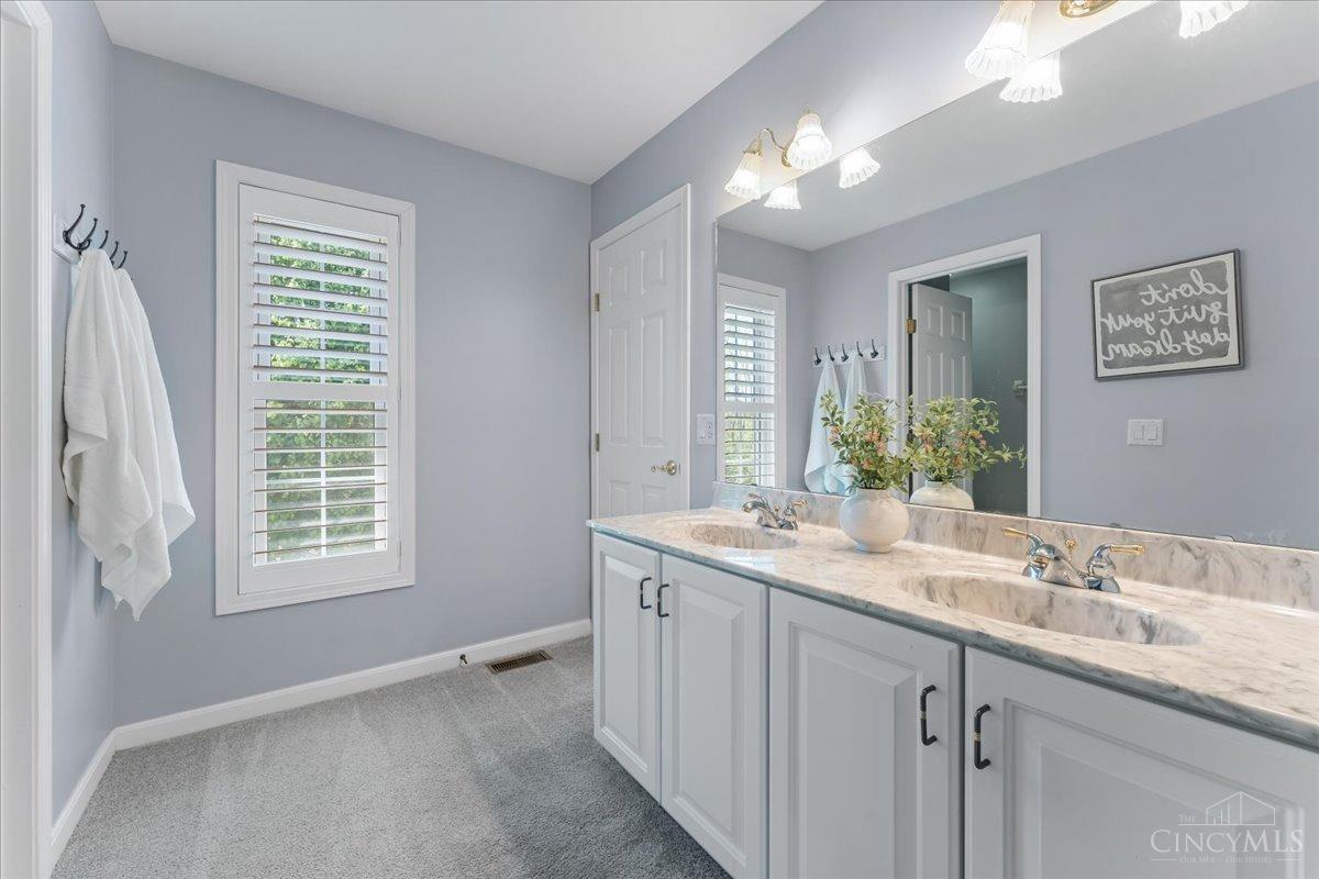 5679 Richmond Park Drive, Mason, Ohio image 31