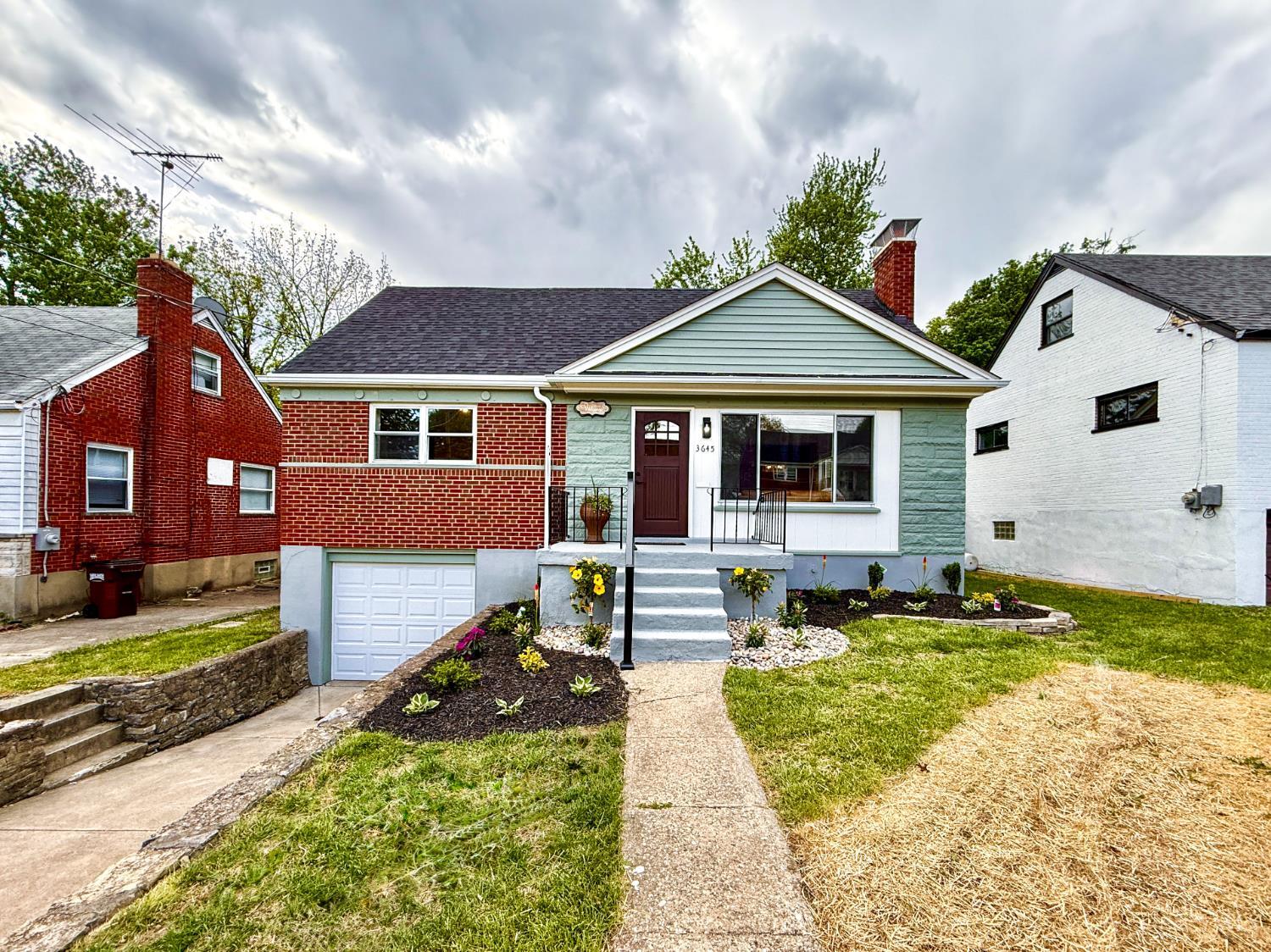 3645 Edgebrook Drive