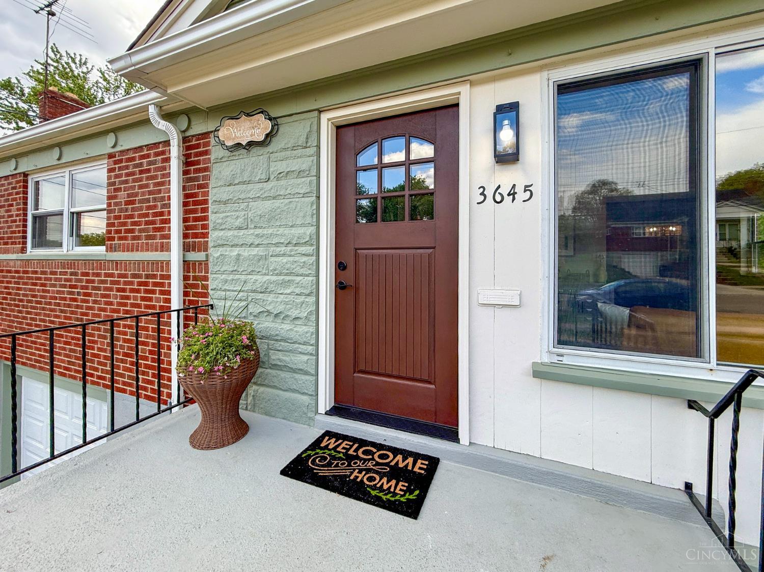 3645 Edgebrook Drive