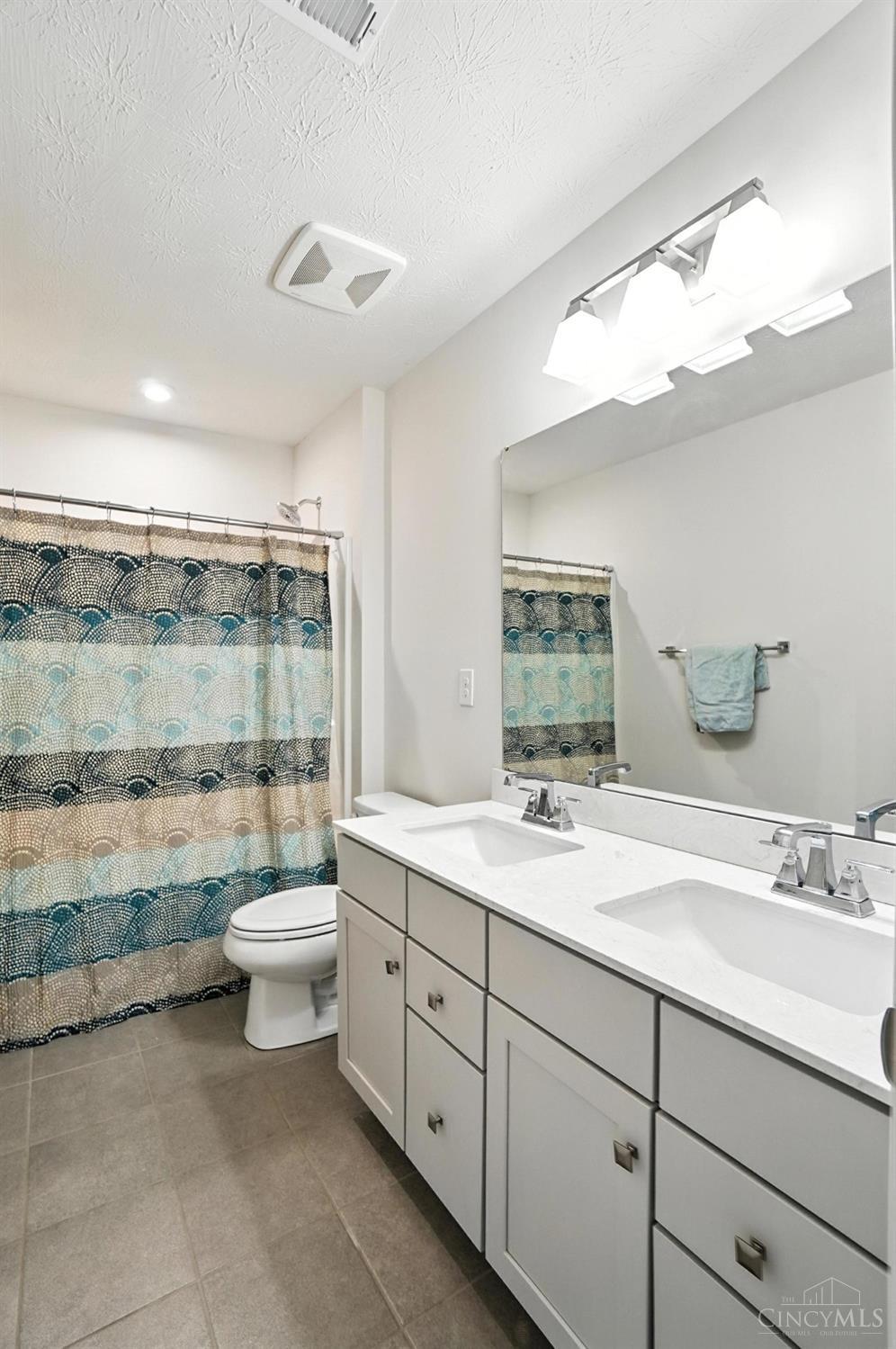 Union Twp, Ohio 45065, United States, 4 Bedrooms Bedrooms, ,4 BathroomsBathrooms,Residential,Active,174737