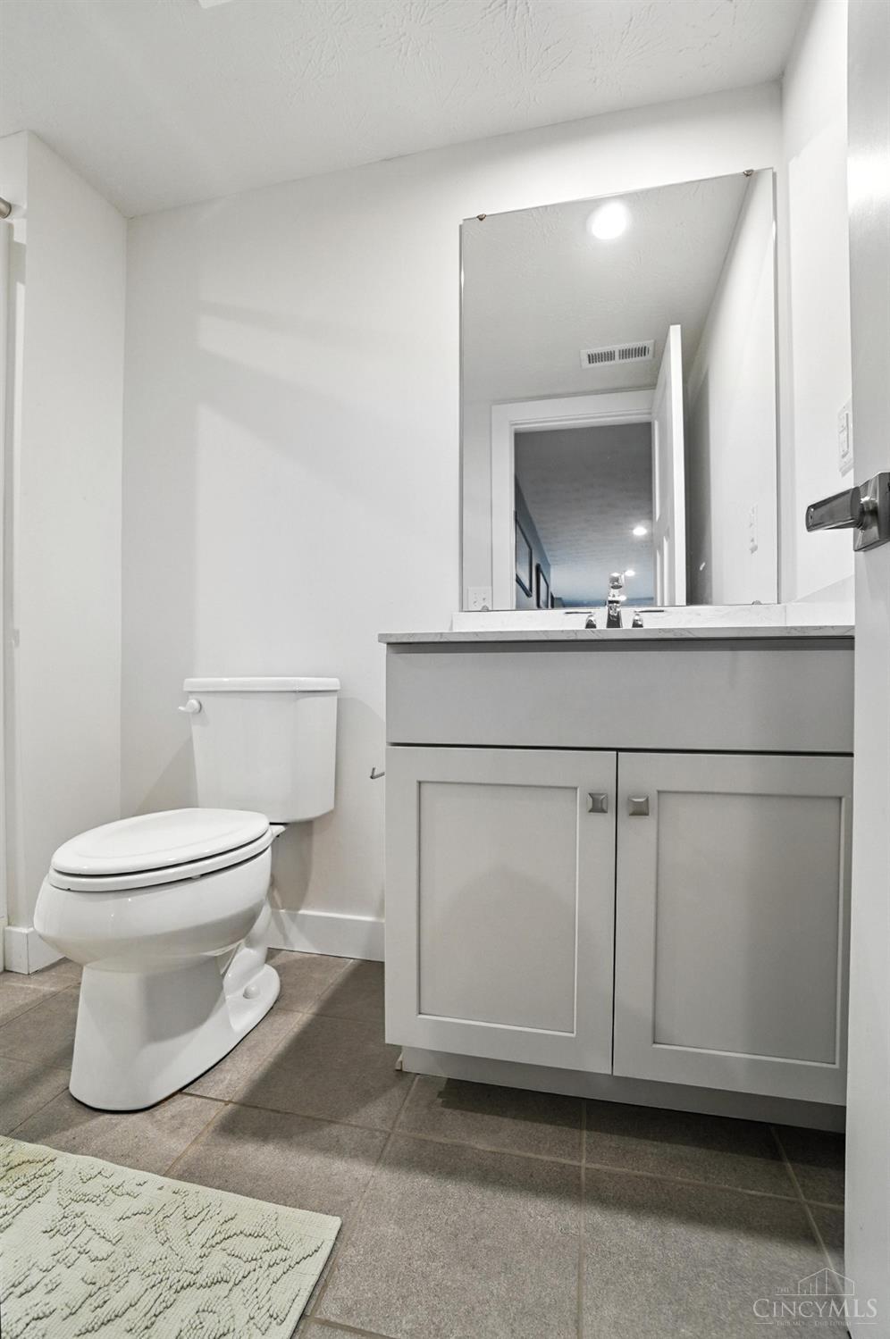 Union Twp, Ohio 45065, United States, 4 Bedrooms Bedrooms, ,4 BathroomsBathrooms,Residential,Active,174737