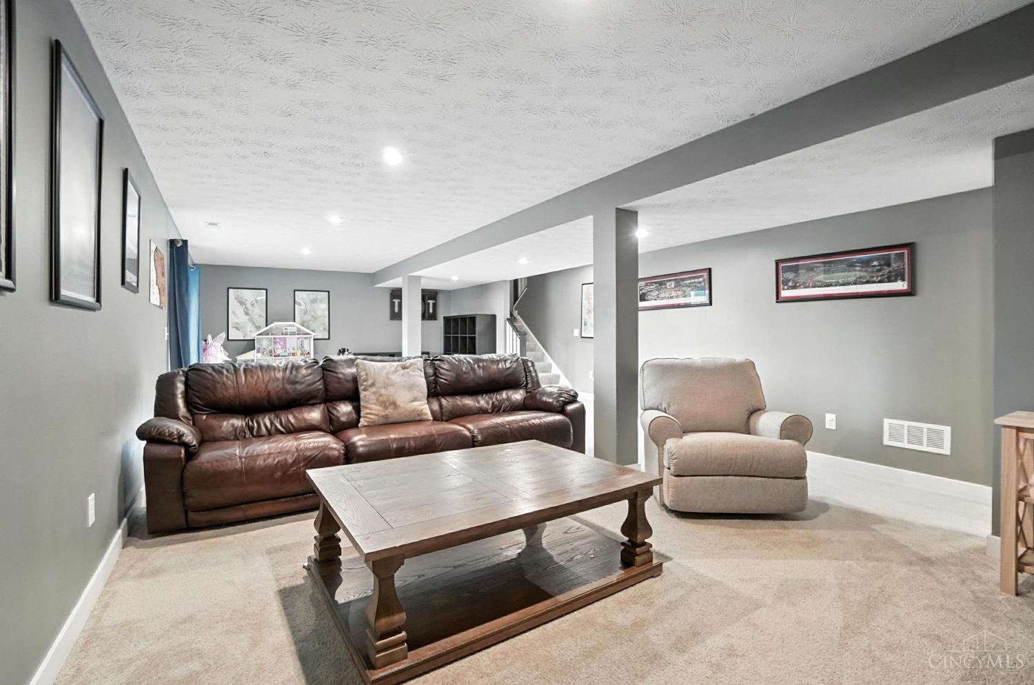 Union Twp, Ohio 45065, United States, 4 Bedrooms Bedrooms, ,4 BathroomsBathrooms,Residential,Active,174737