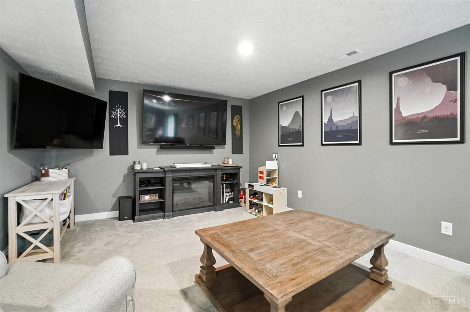 Union Twp, Ohio 45065, United States, 4 Bedrooms Bedrooms, ,4 BathroomsBathrooms,Residential,Active,174737