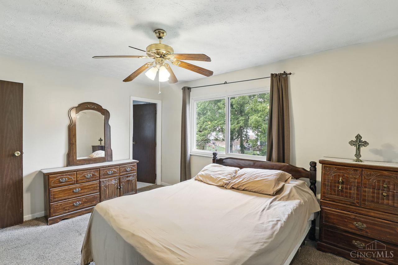 2137 Trailwood Drive, Cincinnati, Ohio image 17