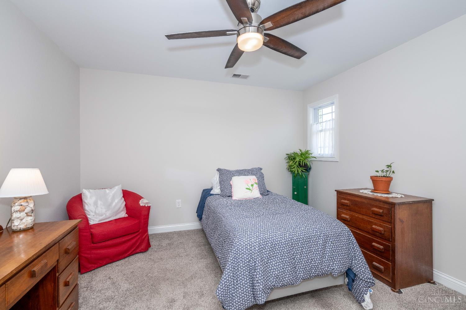 9521 Conklin Avenue, Blue Ash, Ohio image 37