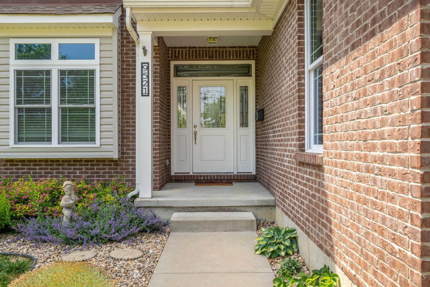 9521 Conklin Avenue, Blue Ash, Ohio image 4
