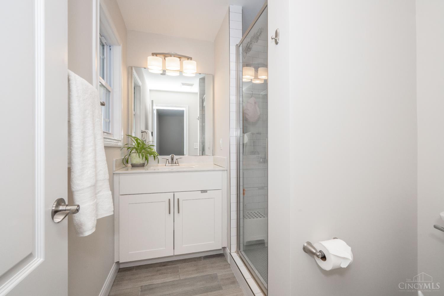 9521 Conklin Avenue, Blue Ash, Ohio image 39