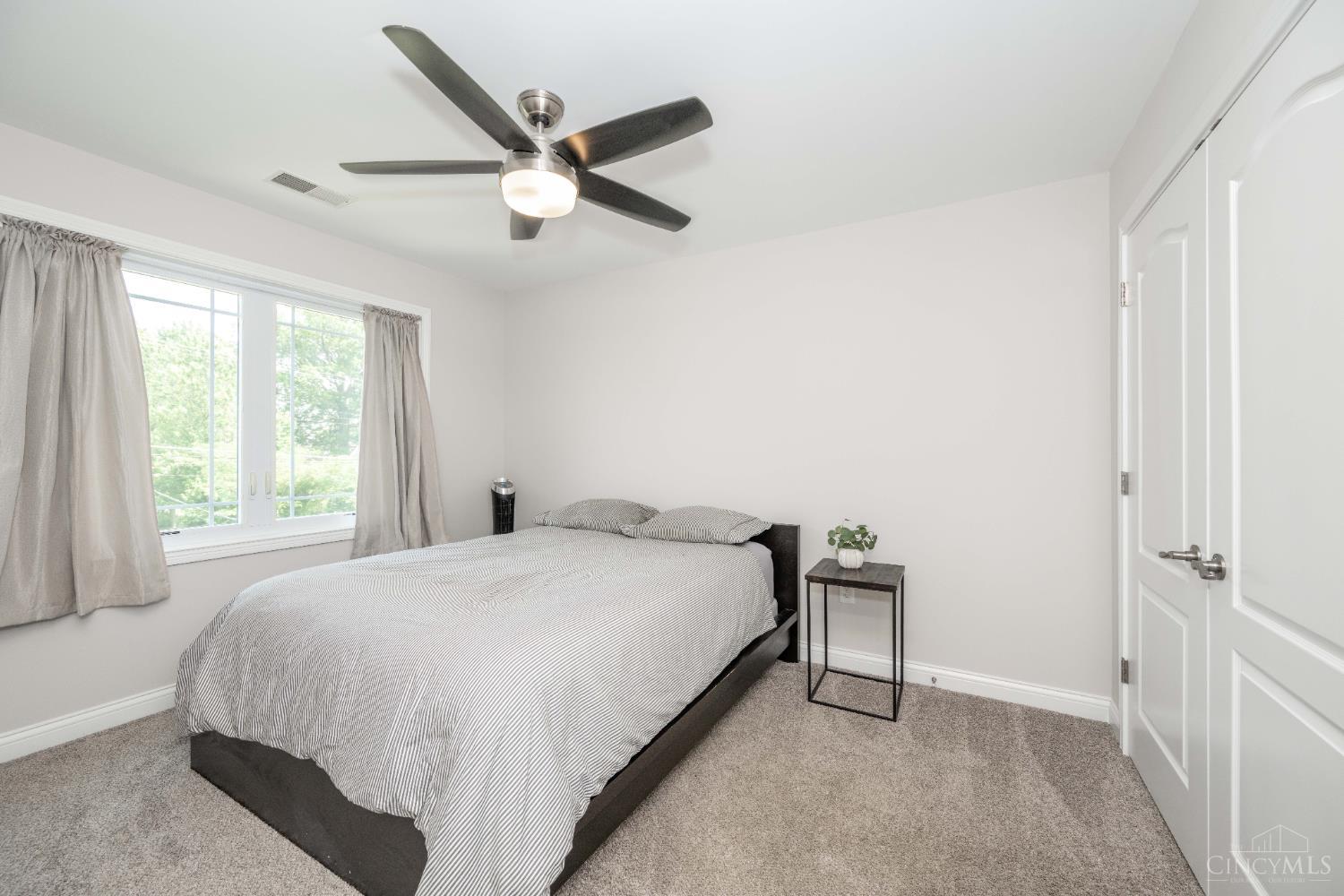 9521 Conklin Avenue, Blue Ash, Ohio image 34