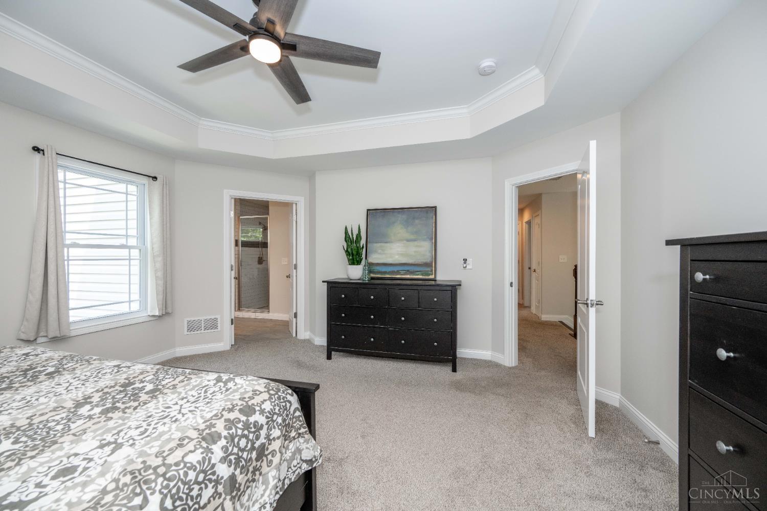 9521 Conklin Avenue, Blue Ash, Ohio image 24