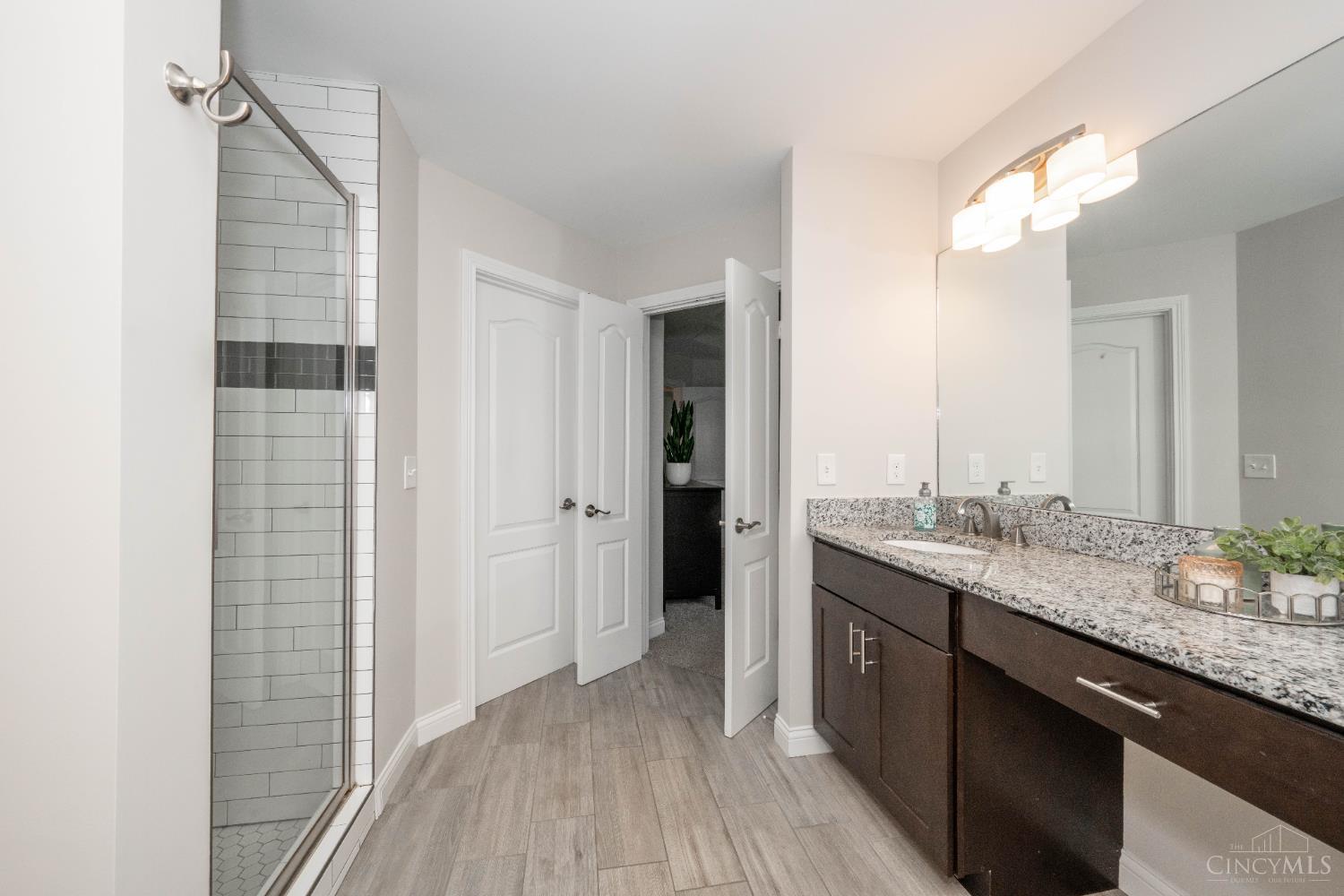 9521 Conklin Avenue, Blue Ash, Ohio image 28
