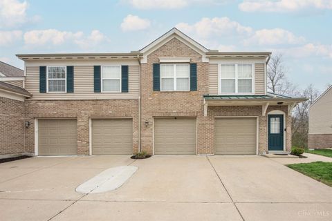 Photo of 1320 Twin Spires Drive #305, Batavia, OH 45103 (MLS # 1874924)