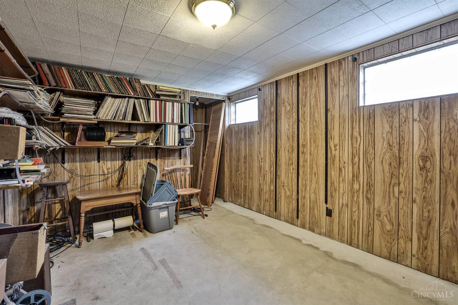 708 Danvers Drive, Forest Park, Ohio image 16