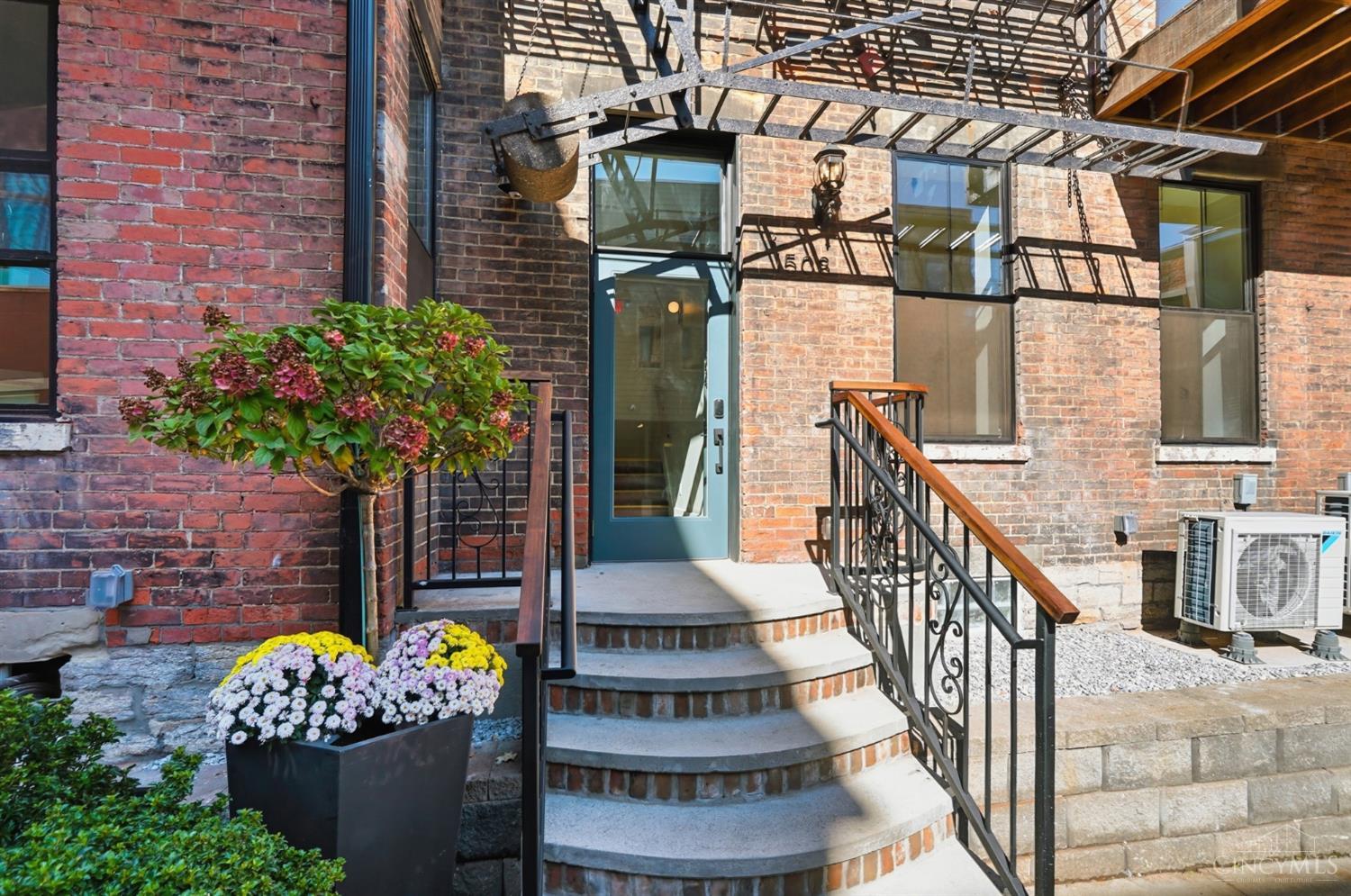 1508 Pleasant Street 102