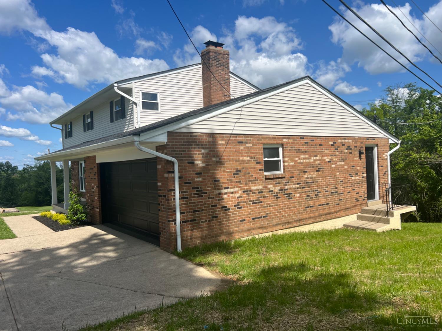 6404 Springmyer Drive, Green Township, Ohio image 5