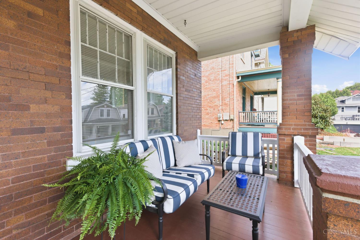 2840 Pine Grove Avenue