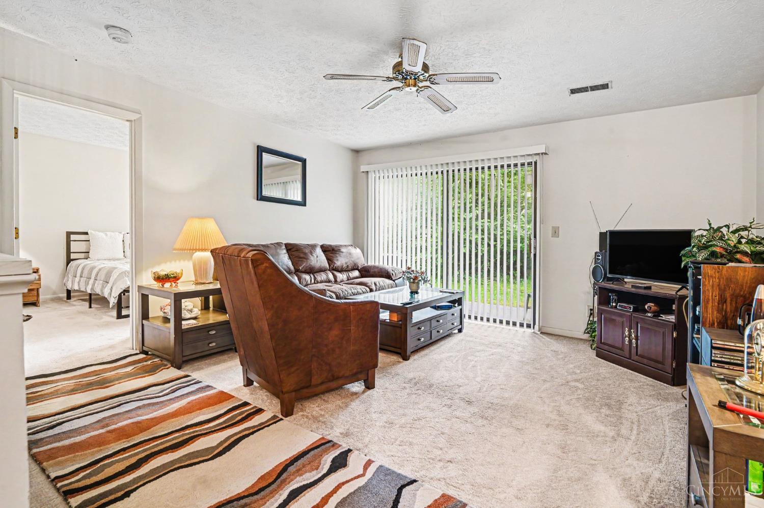 1544 W Galbraith Road 402