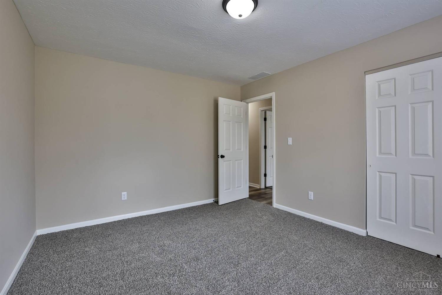 2210 Queen Avenue, Middletown, Ohio image 13