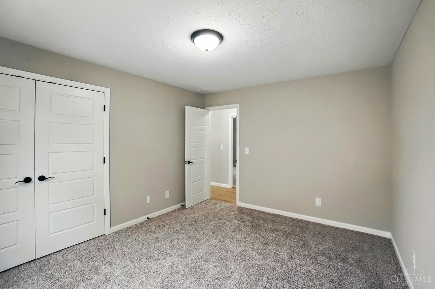 2061 Pine Forest Drive, Miamisburg, Ohio image 19