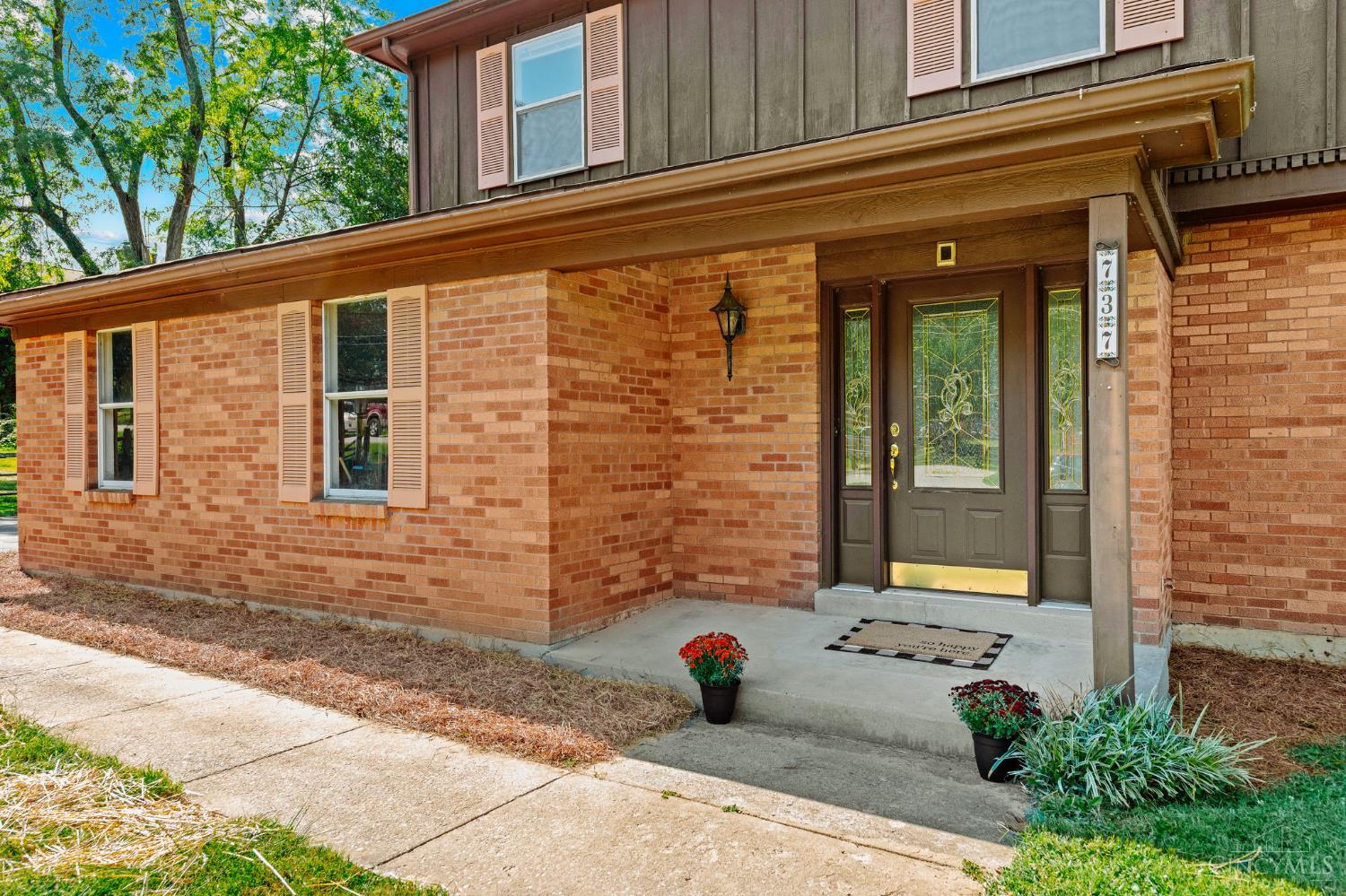 737 Shady Hollow Lane