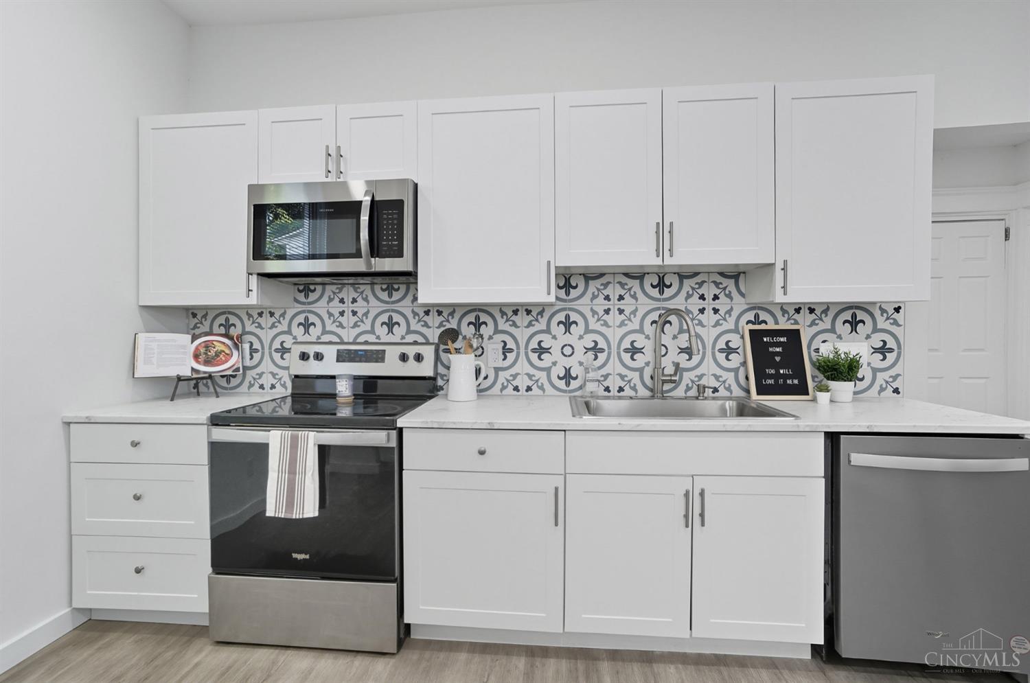 3475 Woodburn Avenue