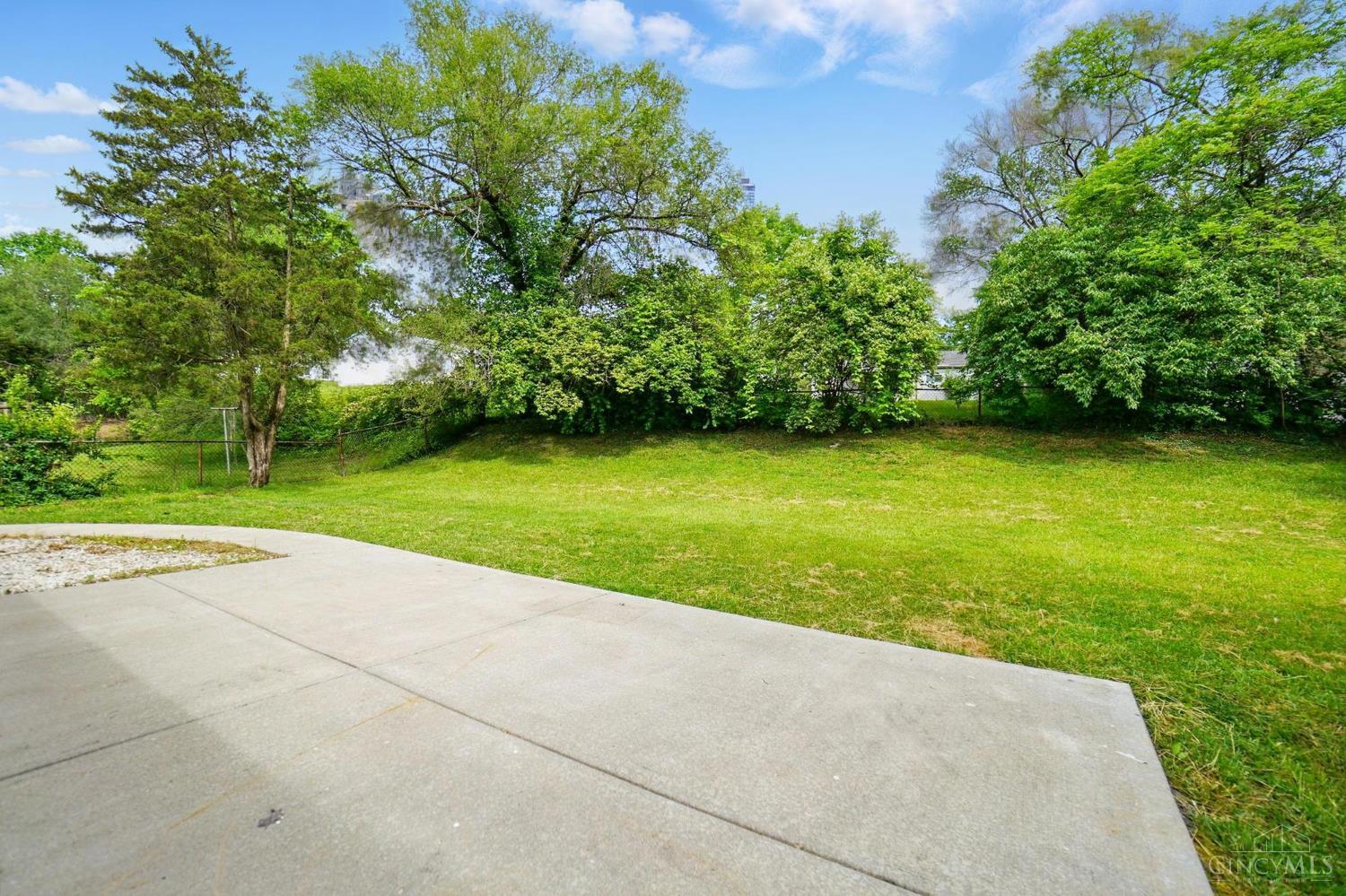 3114 Elkhorn Drive, Colerain Twp, Ohio image 24