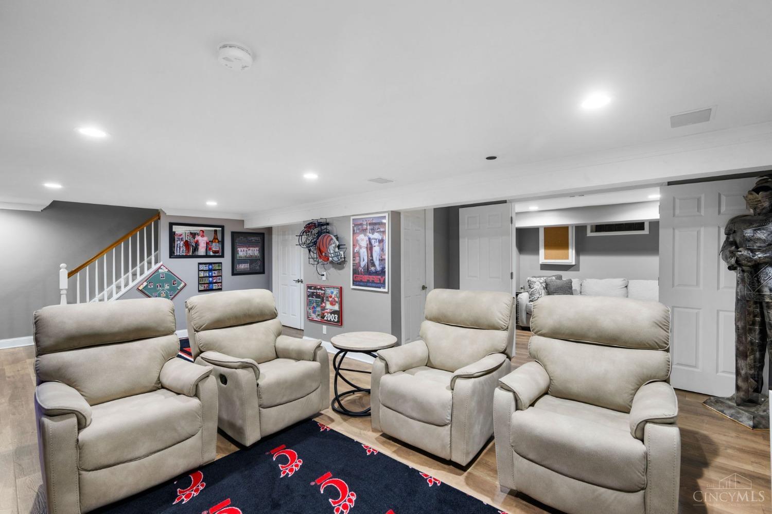 10713 Wellerwoods Drive, Montgomery, Ohio image 38