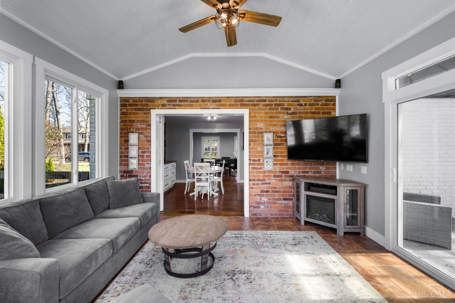 10713 Wellerwoods Drive, Montgomery, Ohio image 20