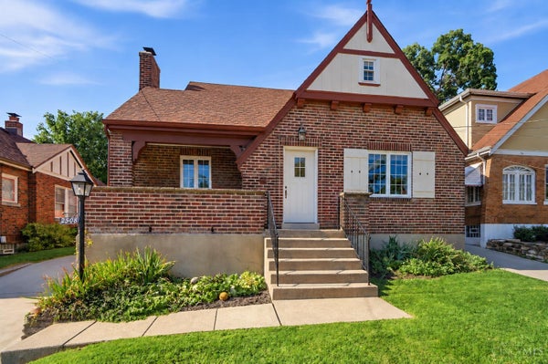 2508 MOUNDVIEW DR, CINCINNATI, OH 45212 - Image 69efe76b0ea23ce6c8d61c3fdae11249/1053101810