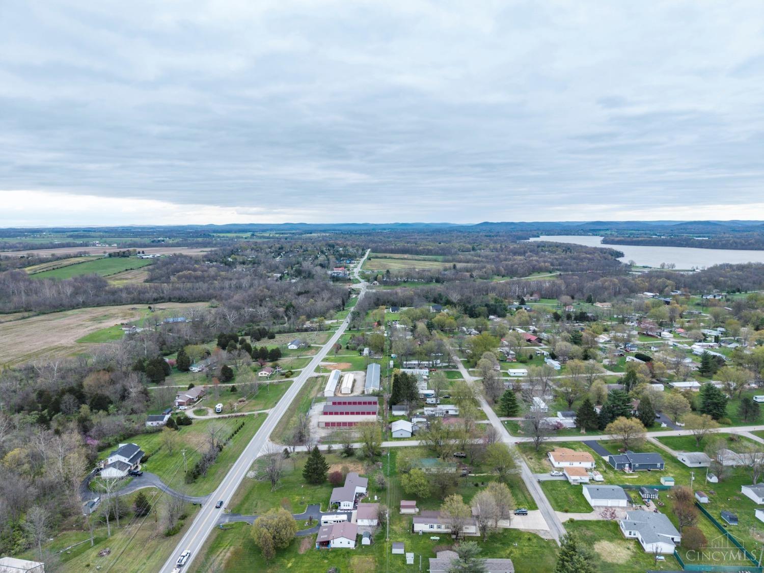 6651 Wizard Of Oz Way, Paint Twp, Ohio image 40
