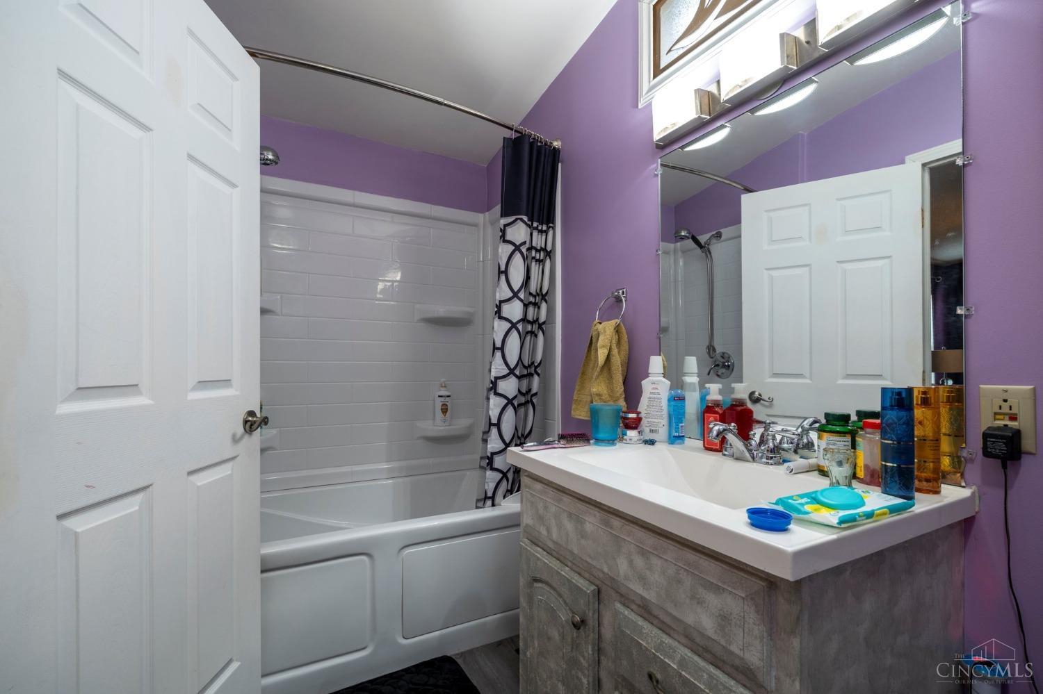 6651 Wizard Of Oz Way, Paint Twp, Ohio image 20