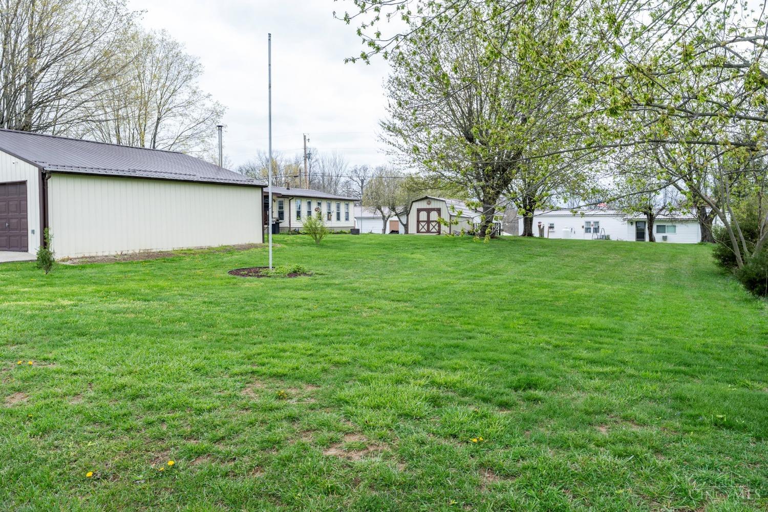 6651 Wizard Of Oz Way, Paint Twp, Ohio image 29