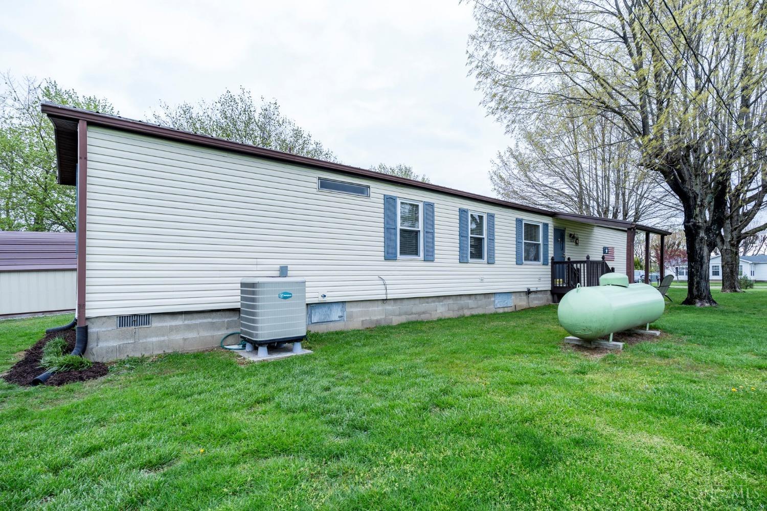 6651 Wizard Of Oz Way, Paint Twp, Ohio image 4