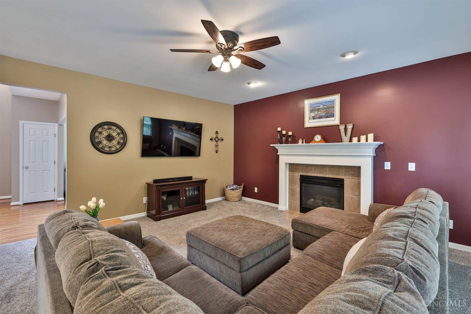 587 Laurelwood Drive, Cleves, Ohio image 12