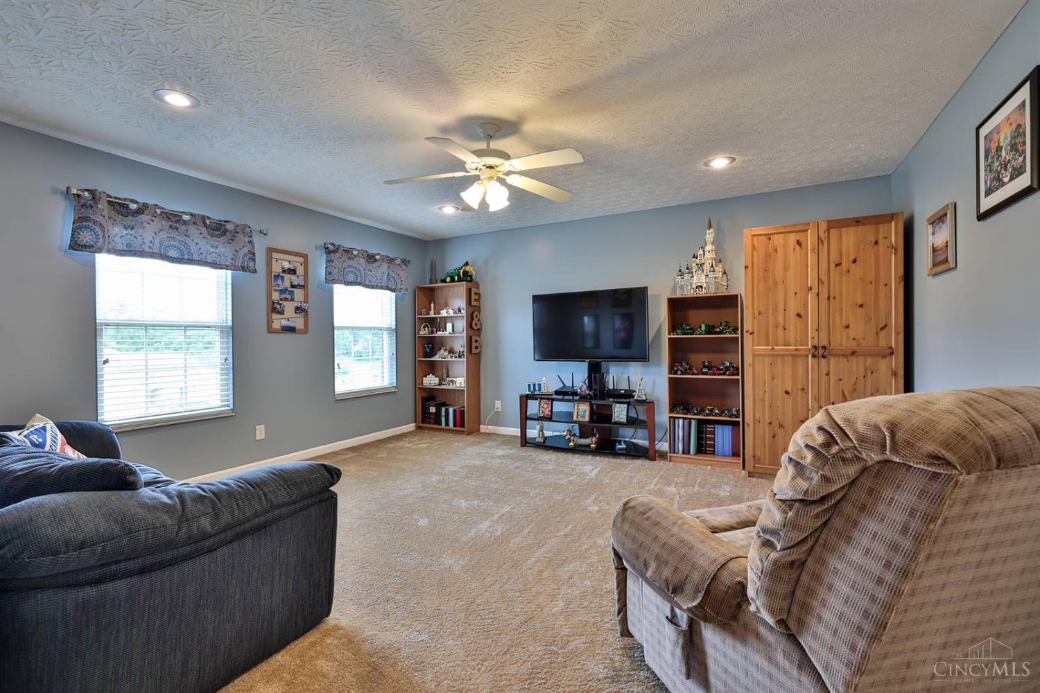 587 Laurelwood Drive, Cleves, Ohio image 26