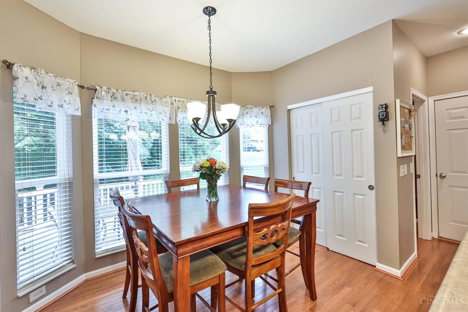 587 Laurelwood Drive, Cleves, Ohio image 15