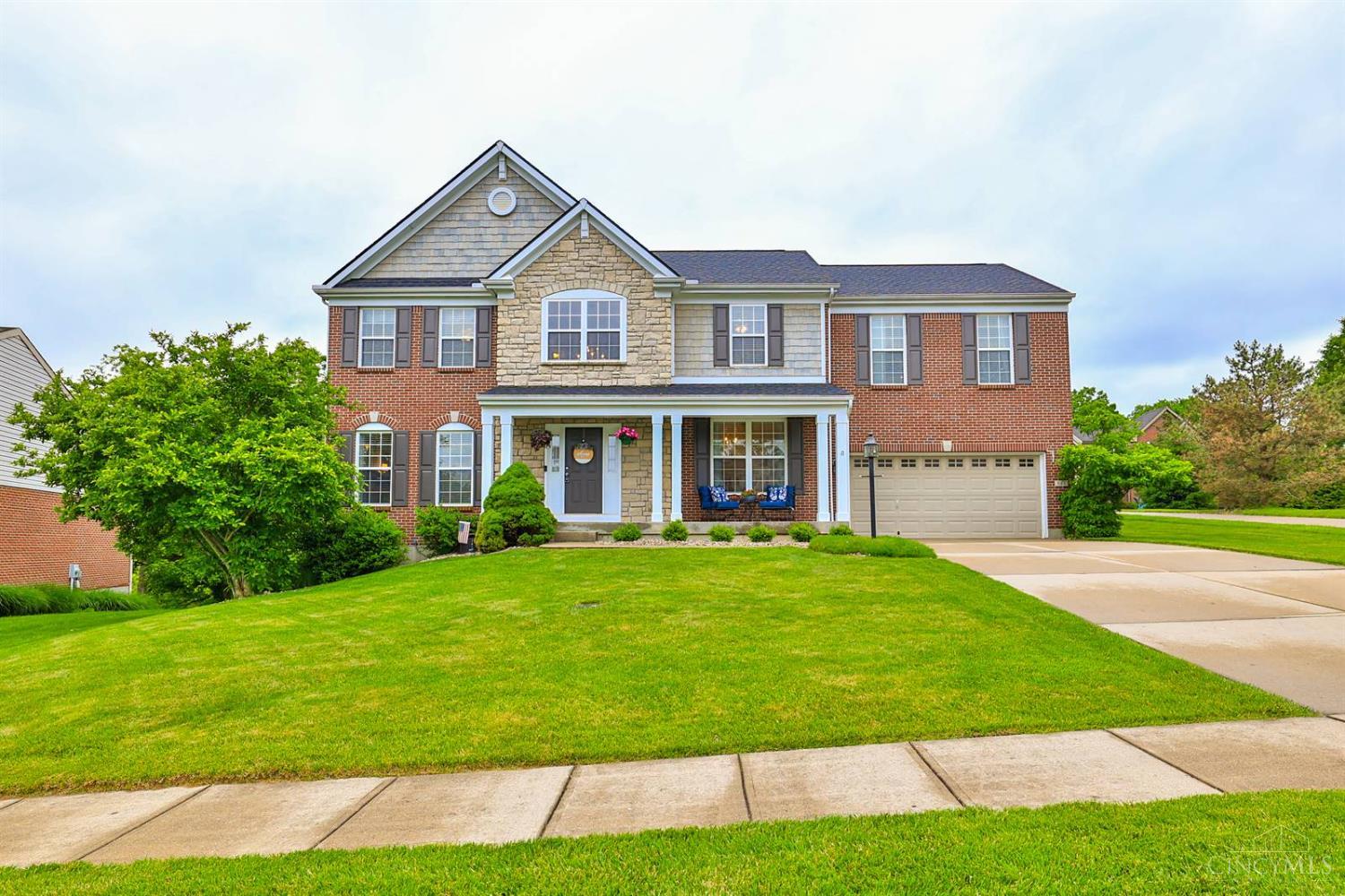 587 Laurelwood Drive, Cleves, Ohio image 1