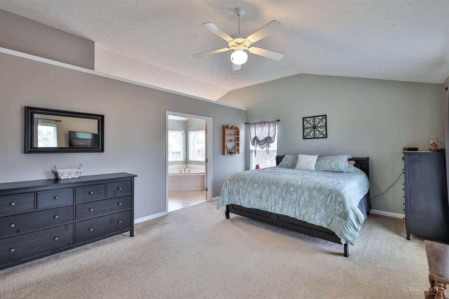 587 Laurelwood Drive, Cleves, Ohio image 35