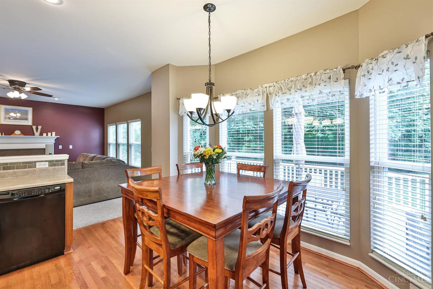 587 Laurelwood Drive, Cleves, Ohio image 14