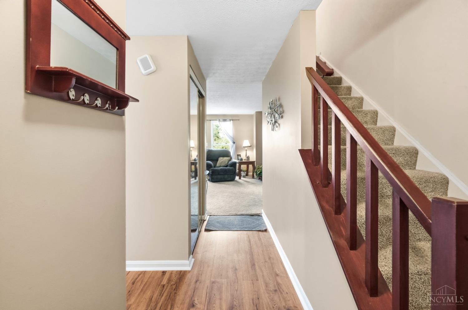 16 Overlook Court