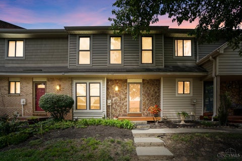 Photo of 16 Overlook Court #16, Fairfield, OH 45014 (MLS # 1890755)