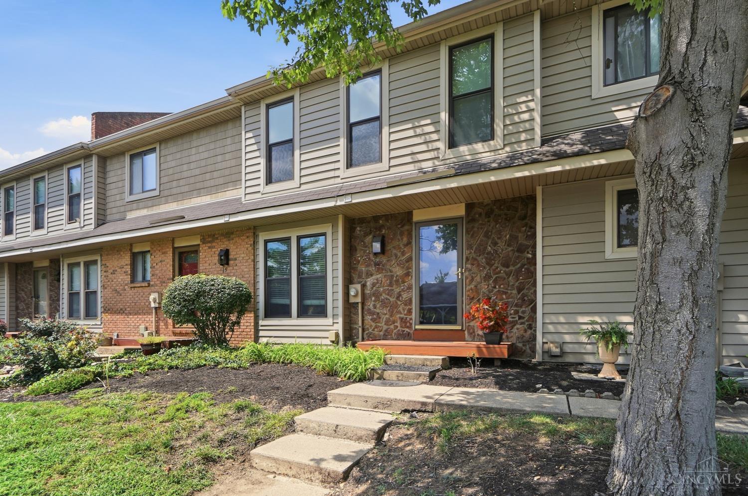 16 Overlook Court
