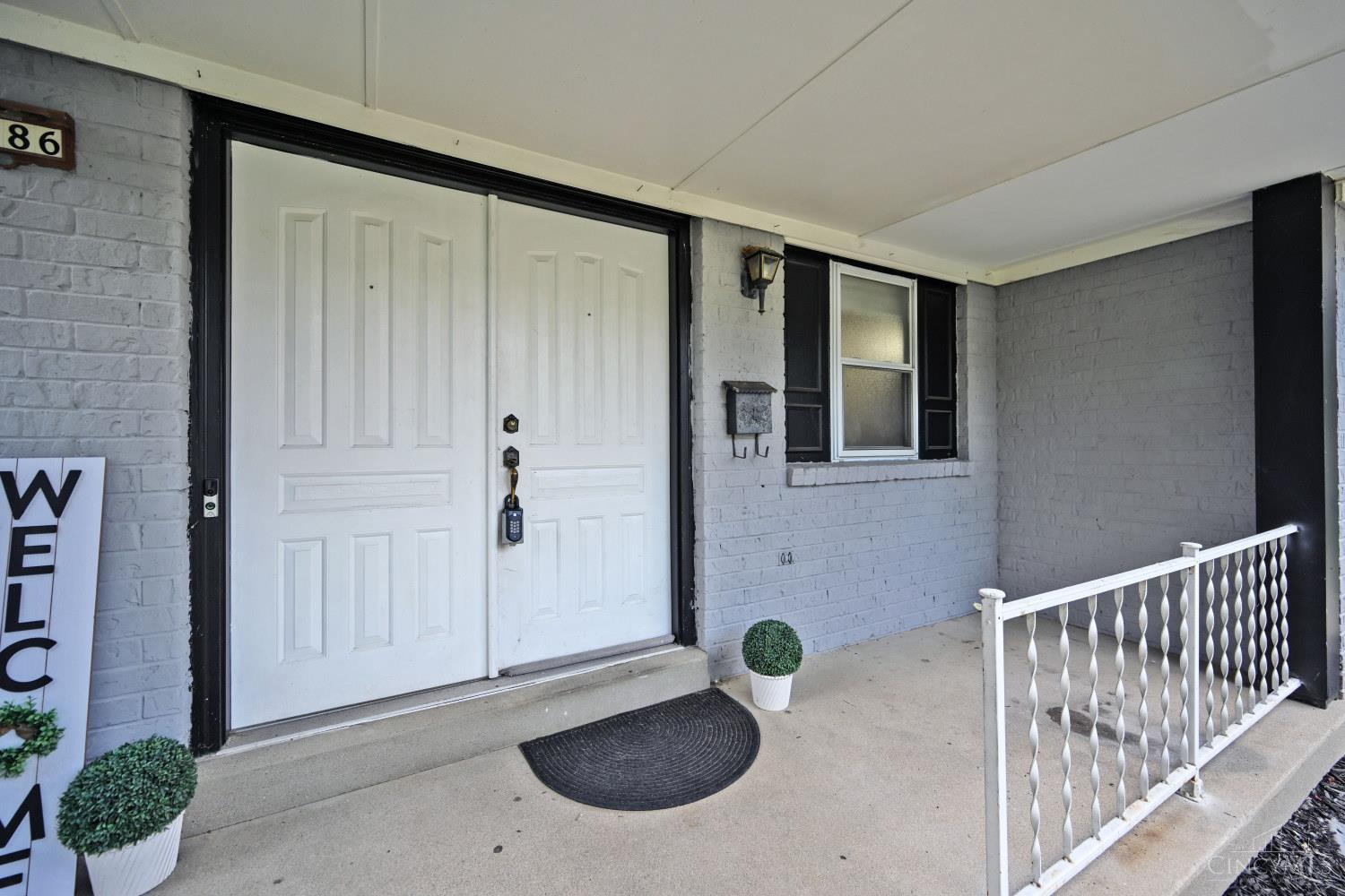 6586 S Oak Knoll Drive